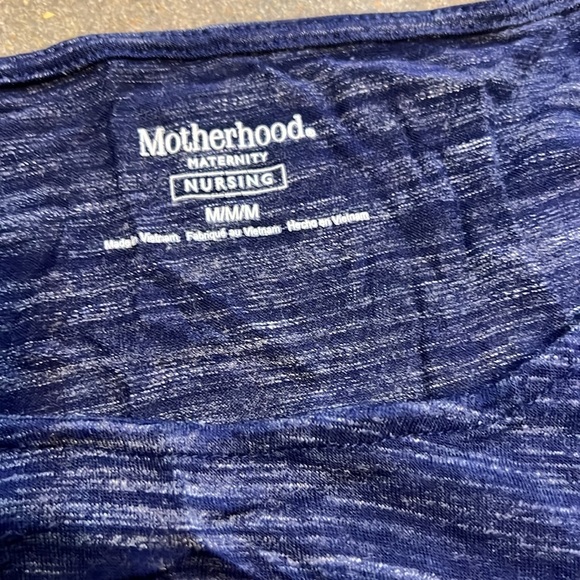 Motherhood Maternity Nursing Maternity Shirt medium - Picture 2 of 2